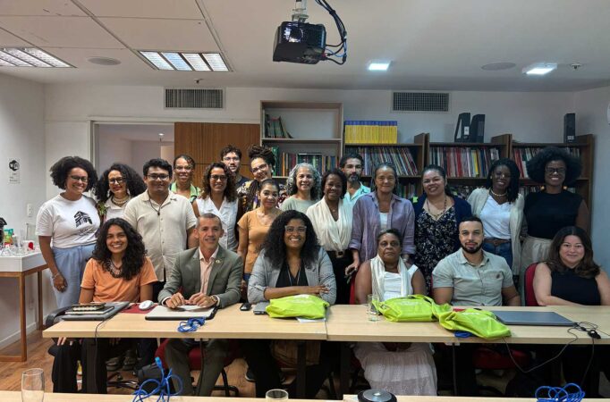 Representantes de secretarias reunidos para debater educação antirracista - Foto: Dayane Barbosa/Usina da Comunicação